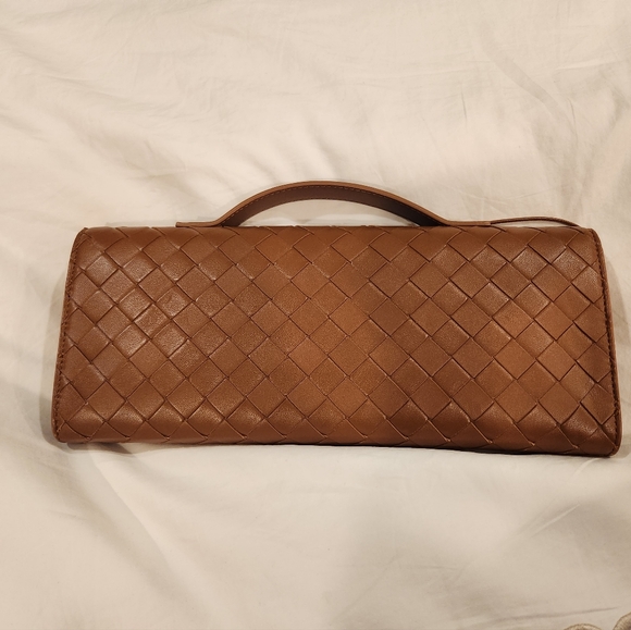 BOTTEGA VENETA ANDIAMO CLUTCH COGNAC COLOR - Picture 7 of 10